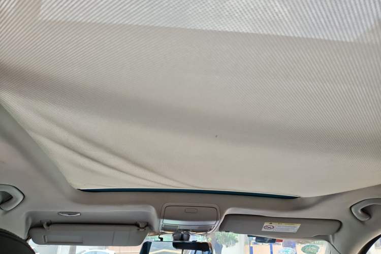 Used Volkswagen Tiguan 2015 1.8TSI Automatic All-Wheel-Drive Luxury Model Headliner