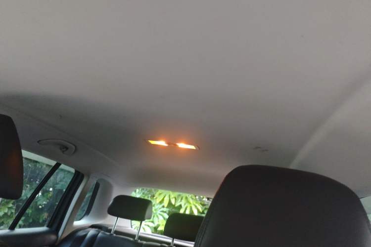 Used Volkswagen Tiguan 2015 1.8TSI Automatic Two-Wheel Drive Comfort Edition Headliner