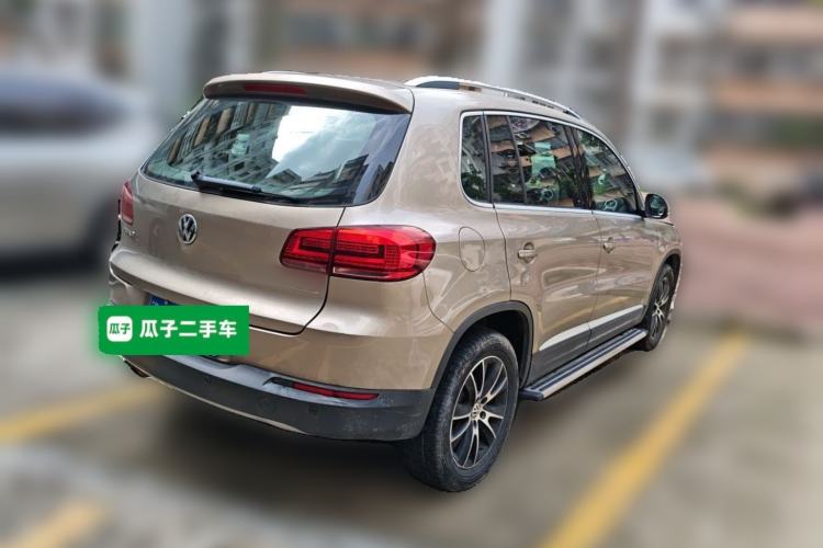 Used Volkswagen Tiguan 2015 1.8TSI Automatic All-Wheel-Drive Luxury Model Rear Right 45 Deg