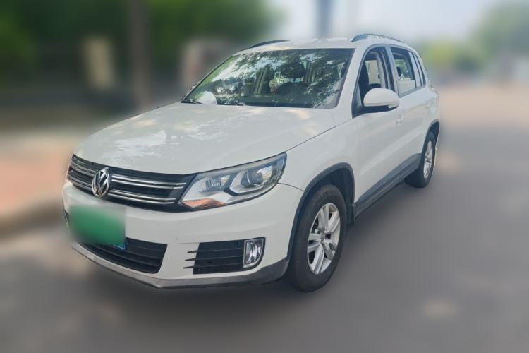 Used Volkswagen Tiguan 2015 1.8TSI Automatic Two-Wheel Drive Trend Edition Guazi used car, China used car export, Used car for sale, Used  cars, Cheapest cars for sale
