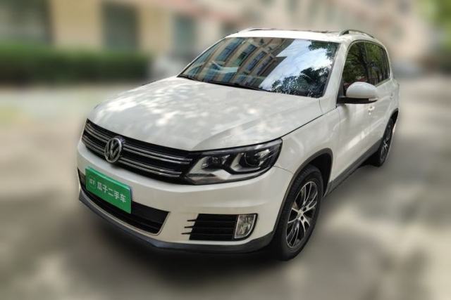 Used Volkswagen Tiguan 2015 1.8TSI Automatic All-Wheel-Drive Luxury Model