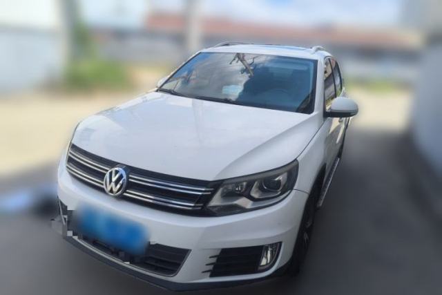 Volkswagen Tiguan 2015 1.8TSI Automatic Two-Wheel Drive Luxury Model d’occasion