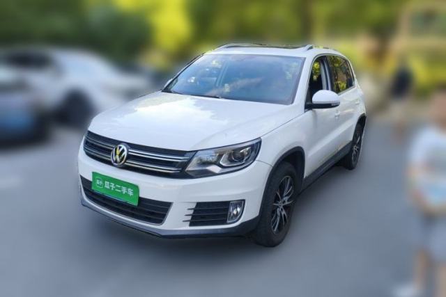 Ojetý Volkswagen Tiguan 2015 1.8TSI Automatic Two-Wheel Drive Luxury Model