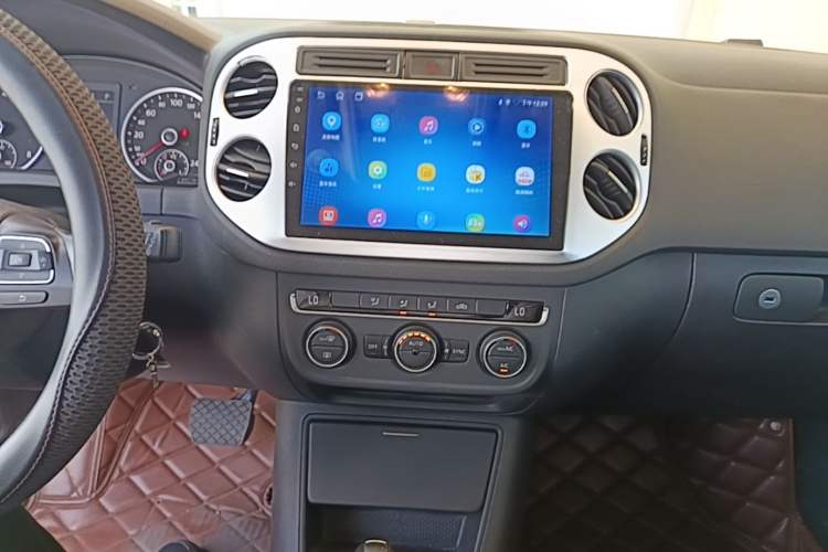 Used Volkswagen Tiguan 2015 1.8TSI Automatic Two-Wheel Drive Comfort Edition Audio And AC Panel