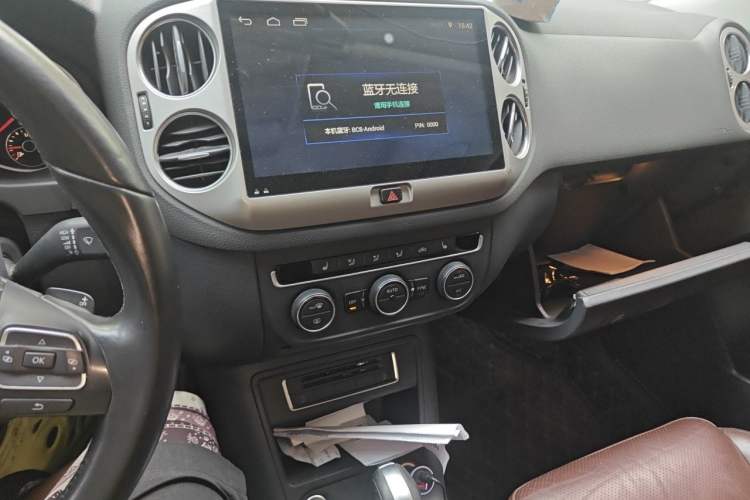 Used Volkswagen Tiguan 2015 1.8TSI Automatic Two-Wheel Drive Luxury Model Audio And AC Panel