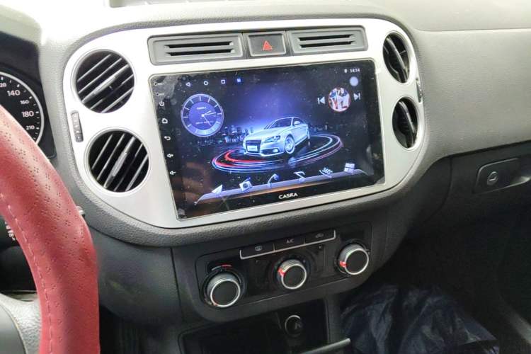 Used Volkswagen Tiguan 2015 1.8TSI Automatic Two-Wheel Drive Trend Edition Audio And AC Panel