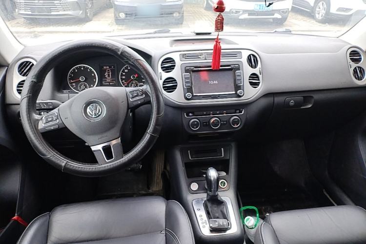 Used Volkswagen Tiguan 2015 1.8TSI Automatic Two-Wheel Drive Comfort Edition Center Console