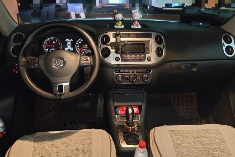 Used Volkswagen Tiguan 2015 1.8TSI Automatic Two-Wheel Drive Comfort Edition Center Console