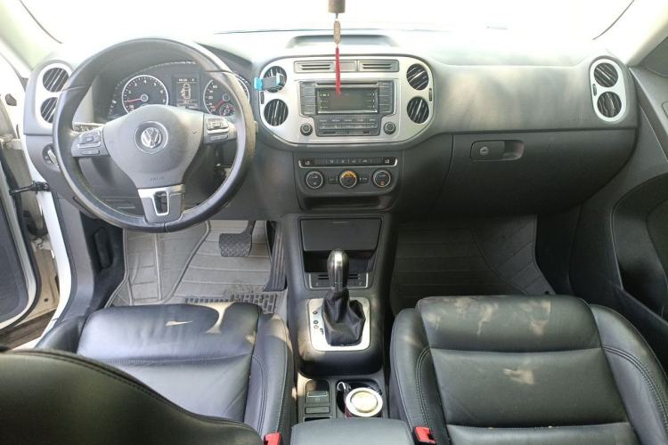 Used Volkswagen Tiguan 2015 1.8TSI Automatic Two-Wheel Drive Comfort Edition Center Console