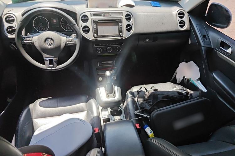 Used Volkswagen Tiguan 2015 1.8TSI Automatic All-Wheel-Drive Luxury Model Center Console