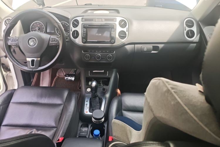 Used Volkswagen Tiguan 2015 1.8TSI Automatic Two-Wheel Drive Luxury Model Center Console