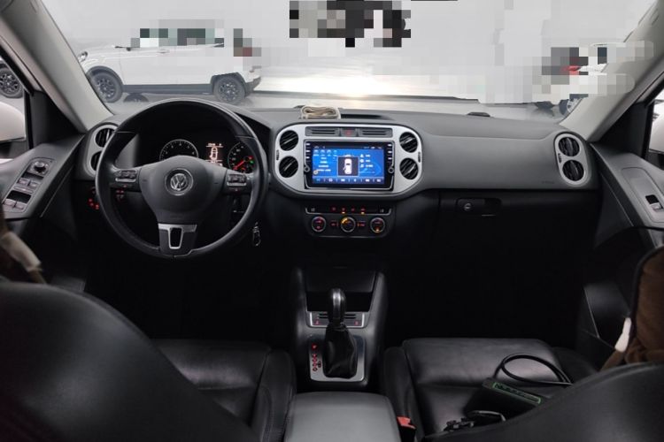 Used Volkswagen Tiguan 2015 1.8TSI Automatic Two-Wheel Drive Comfort Edition Center Console