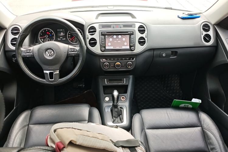 Used Volkswagen Tiguan 2015 1.8TSI Automatic Two-Wheel Drive Luxury Model Center Console