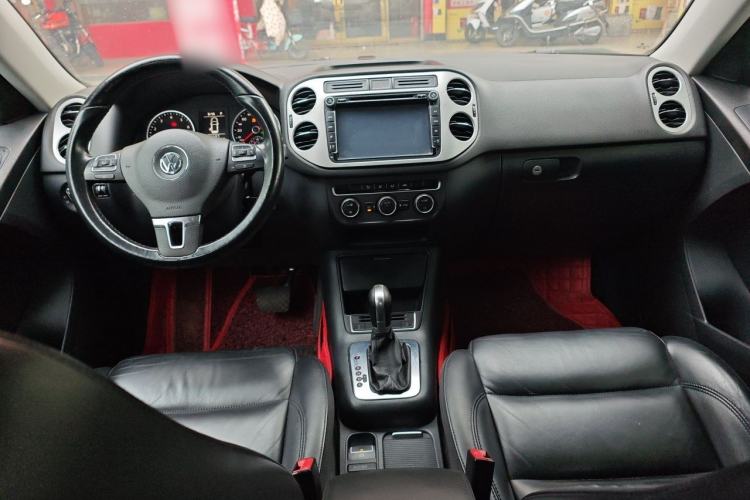 Used Volkswagen Tiguan 2015 1.8TSI Automatic Two-Wheel Drive Comfort Edition Center Console
