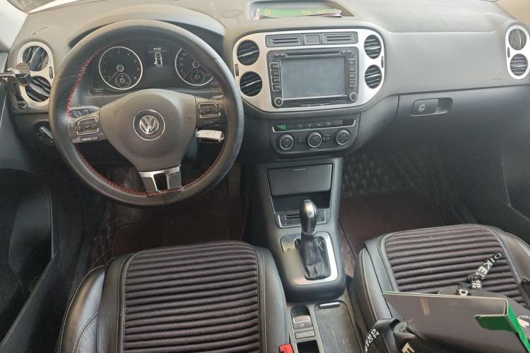 Used Volkswagen Tiguan 2015 1.8TSI Automatic Two-Wheel Drive Comfort Edition Center Console