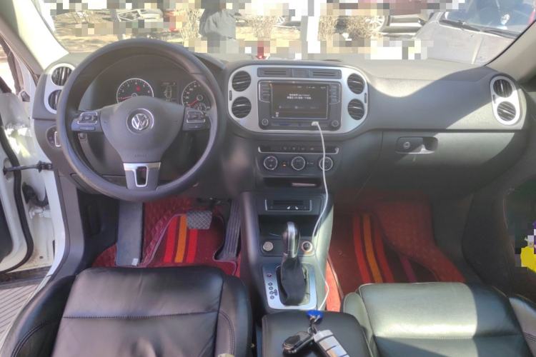 Used Volkswagen Tiguan 2015 1.8TSI Automatic Two-Wheel Drive Comfort Edition Center Console