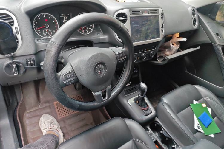 Used Volkswagen Tiguan 2015 1.8TSI Automatic Two-Wheel Drive Comfort Edition Center Console