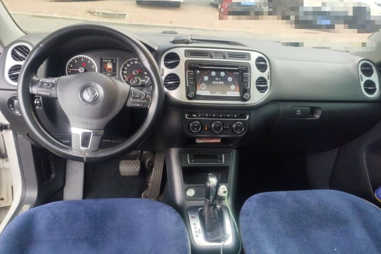 Used Volkswagen Tiguan 2015 1.8TSI Automatic Two-Wheel Drive Luxury Model Center Console