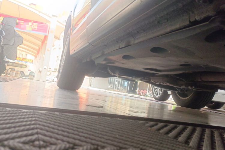 Used Volkswagen Tiguan 2015 1.8TSI Automatic Two-Wheel Drive Comfort Edition Chassis Front Right