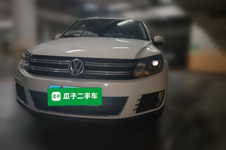 Used Volkswagen Tiguan 2015 1.8TSI Automatic Two-Wheel Drive Luxury Model Guazi used car, China used car export, Used car for sale, Used  cars, Cheapest cars for sale