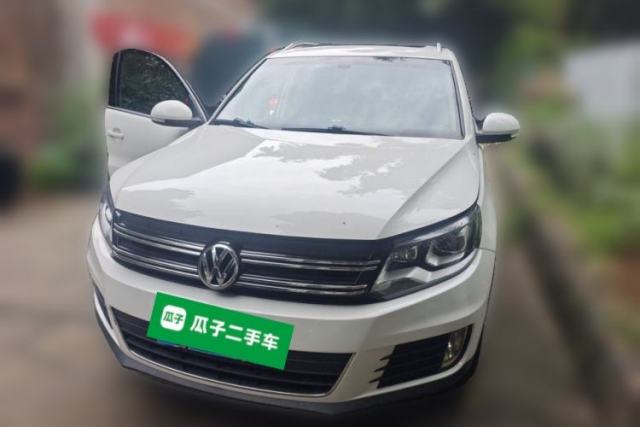 Ojetý Volkswagen Tiguan 2015 1.8TSI Automatic Two-Wheel Drive Luxury Model