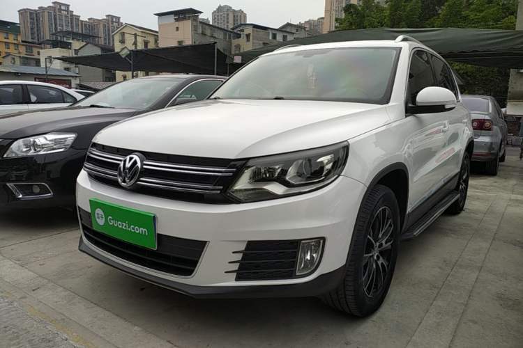 Used Volkswagen Tiguan 2015 1.8TSI Automatic Two-Wheel Drive Luxury Model Guazi used car, China used car export, Used car for sale, Used  cars, Cheapest cars for sale