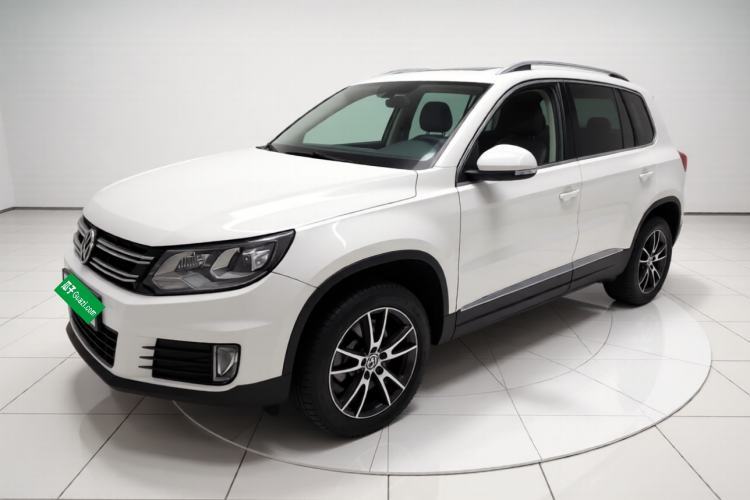 Used Volkswagen Tiguan 2015 1.8TSI Automatic Two-Wheel Drive Luxury Model Guazi used car, China used car export, Used car for sale, Used cars, Cheapest cars for sale