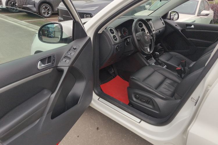 Used Volkswagen Tiguan 2015 1.8TSI Automatic Two-Wheel Drive Comfort Edition Driver Seat
