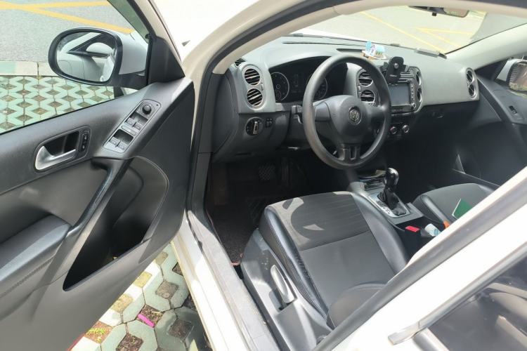 Used Volkswagen Tiguan 2015 1.8TSI Automatic Two-Wheel Drive Trend Edition Driver Seat