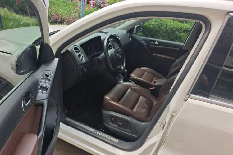 Used Volkswagen Tiguan 2015 1.8TSI Automatic Two-Wheel Drive Luxury Model Driver Seat
