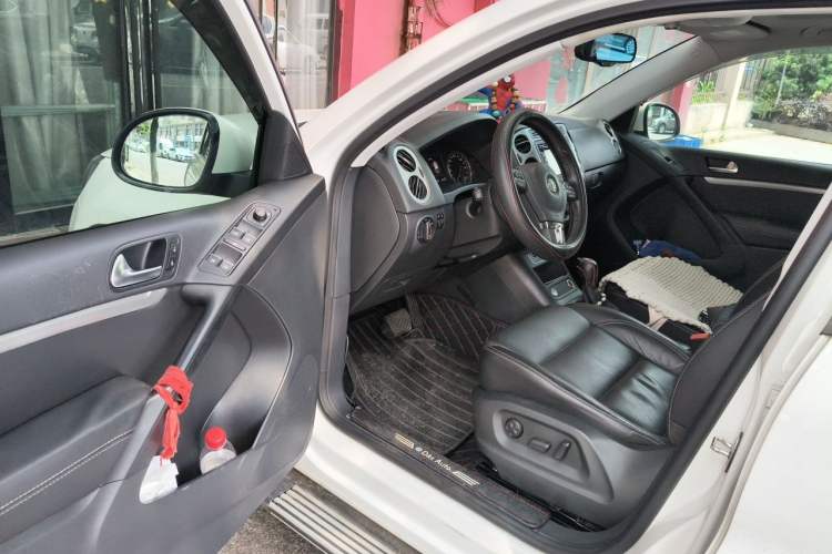 Used Volkswagen Tiguan 2015 1.8TSI Automatic Two-Wheel Drive Luxury Model Driver Seat