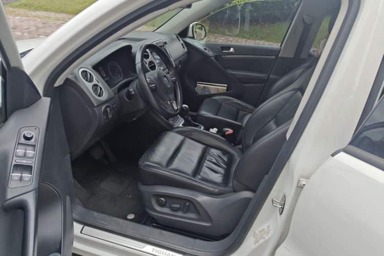 Used Volkswagen Tiguan 2015 1.8TSI Automatic Two-Wheel Drive Comfort Edition Driver Seat