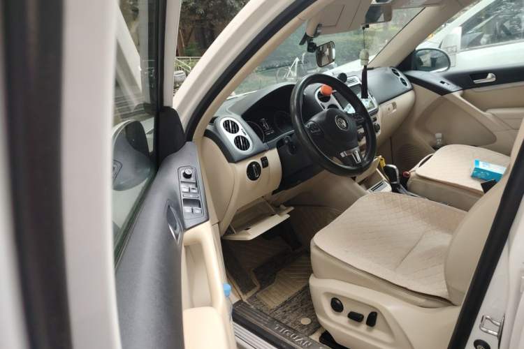 Used Volkswagen Tiguan 2015 1.8TSI Automatic Two-Wheel Drive Comfort Edition Driver Seat
