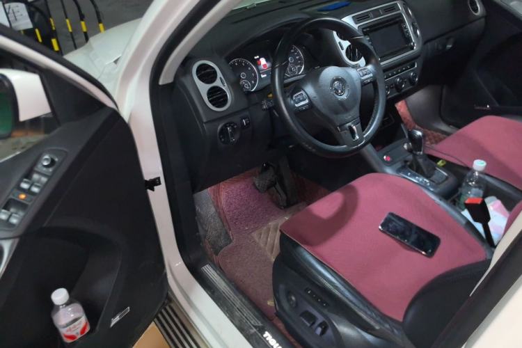 Used Volkswagen Tiguan 2015 2.0 TSI Automatic All-Wheel Drive Flagship Edition Driver Seat