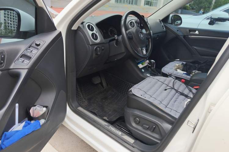 Used Volkswagen Tiguan 2015 1.8TSI Automatic All-Wheel-Drive Luxury Model Driver Seat