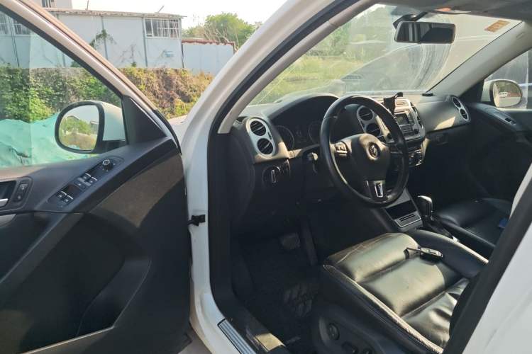 Used Volkswagen Tiguan 2015 1.8TSI Automatic Two-Wheel Drive Comfort Edition Driver Seat
