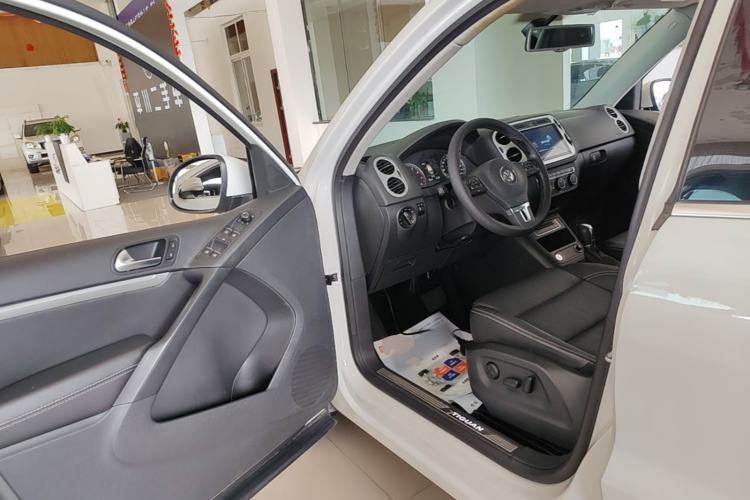 Used Volkswagen Tiguan 2015 1.8TSI Automatic Two-Wheel Drive Luxury Model Driver Seat