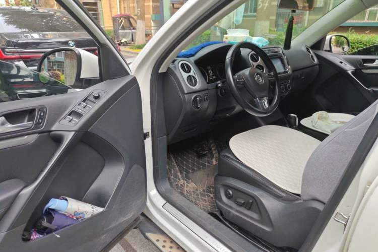 Used Volkswagen Tiguan 2015 1.8TSI Automatic Two-Wheel Drive Comfort Edition Driver Seat