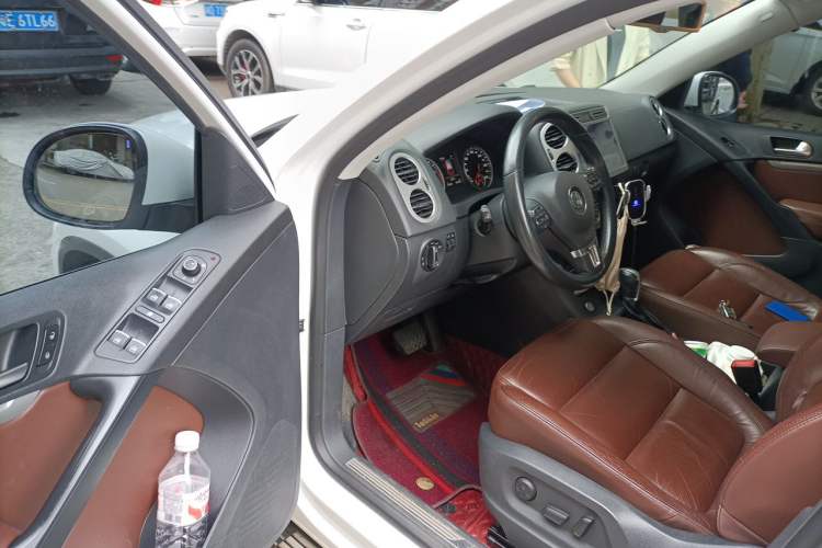 Used Volkswagen Tiguan 2015 1.8TSI Automatic All-Wheel-Drive Luxury Model Driver Seat