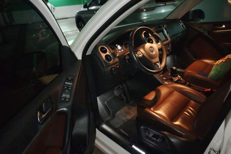 Used Volkswagen Tiguan 2015 1.8TSI Automatic Two-Wheel Drive Luxury Model Driver Seat
