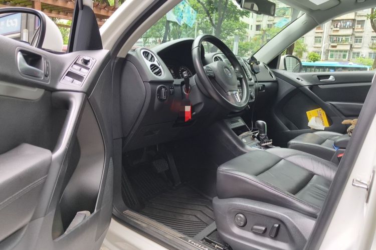 Used Volkswagen Tiguan 2015 1.8TSI Automatic Two-Wheel Drive Luxury Model Driver Seat