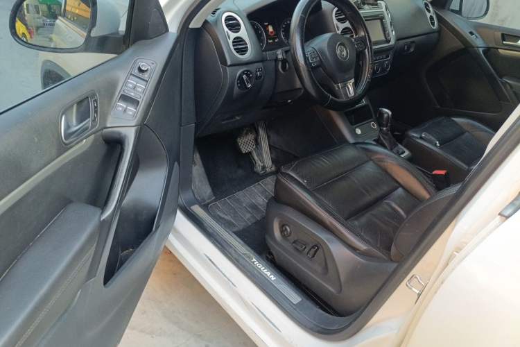 Used Volkswagen Tiguan 2015 1.8TSI Automatic Two-Wheel Drive Luxury Model Driver Seat