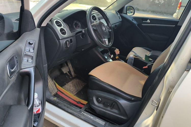 Used Volkswagen Tiguan 2015 1.8TSI Automatic All-Wheel-Drive Luxury Model Driver Seat