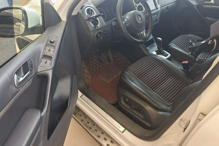 Used Volkswagen Tiguan 2015 1.8TSI Automatic Two-Wheel Drive Comfort Edition Driver Seat