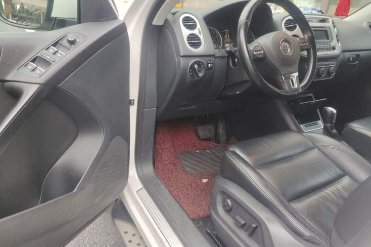 Used Volkswagen Tiguan 2015 1.8TSI Automatic Two-Wheel Drive Comfort Edition Driver Seat
