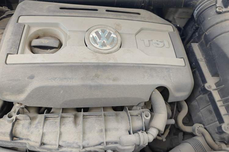 Used Volkswagen Tiguan 2015 1.8TSI Automatic All-Wheel Drive Style Vision Edition Engine Bay