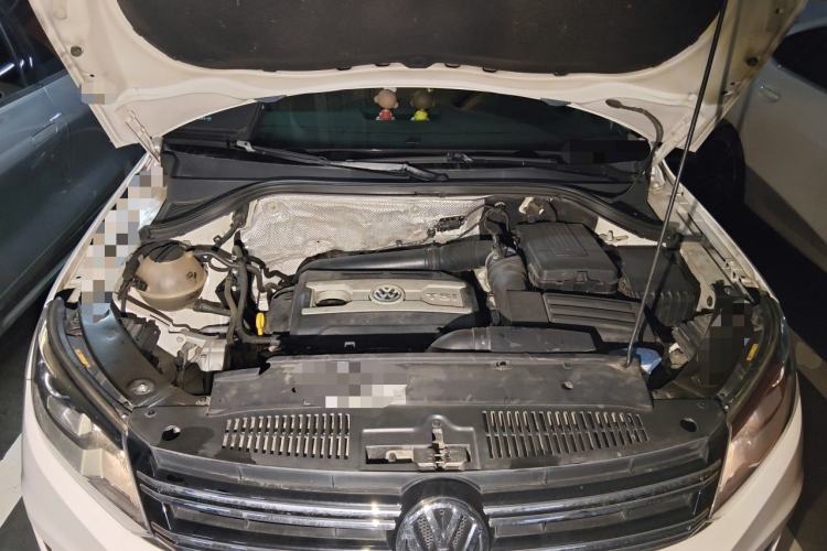 Used Volkswagen Tiguan 2015 1.8TSI Automatic Two-Wheel Drive Comfort Edition Engine Bay