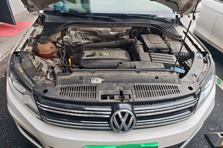 Used Volkswagen Tiguan 2015 1.8TSI Automatic Two-Wheel Drive Comfort Edition Engine Bay