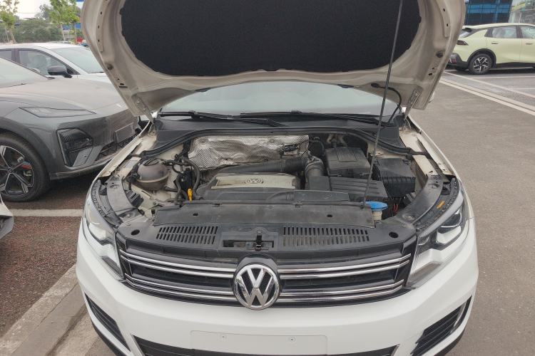 Used Volkswagen Tiguan 2015 1.8TSI Automatic Two-Wheel Drive Comfort Edition Engine Bay