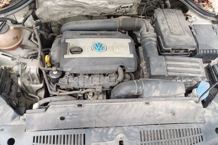 Used Volkswagen Tiguan 2015 1.8TSI Automatic Two-Wheel Drive Luxury Model Engine Bay